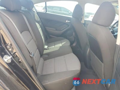 Zdjęcie 10 z 12 samochodu: 2017 KIA FORTE S VIN:3KPFL4A75HE103941 - miniatura
