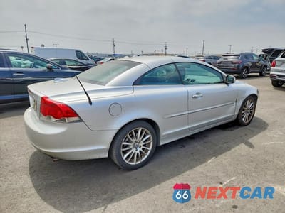 Trzecie zdjęcie samochodu z tyłu: 2009 VOLVO C70 T5 VIN:YV1MC67219J070319 - miniatura