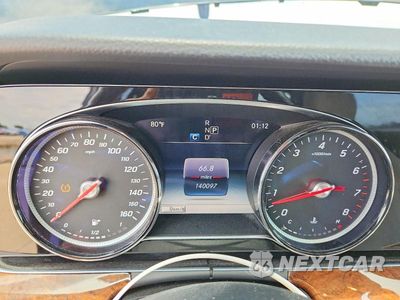 Zdjęcie 9 z 13 samochodu: 2018 MERCEDES-BENZ E 300 VIN:WDDZF4JB4JA330545 - miniatura