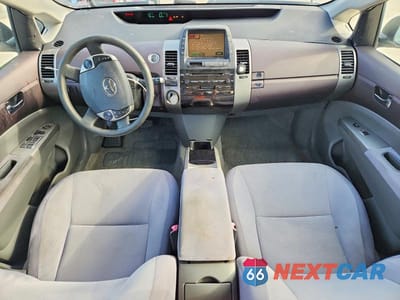 Zdjęcie 8 z 12 samochodu: 2005 TOYOTA PRIUS BASE VIN:JTDKB20U353008410 - miniatura