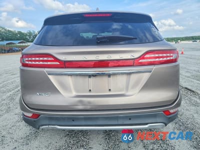 Zdjęcie 6 z 13 samochodu: 2019 LINCOLN MKC VIN:5LMCJ1C93KUL17267 - miniatura