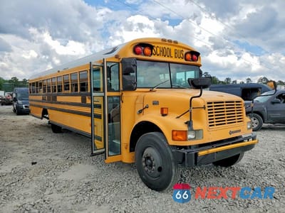 1997 INTERNATIONAL 3000 3800 1HVBBABN5VH449713 - główne zdjęcie licytacji z USA - miniatura