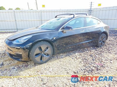 2018 TESLA MODEL 3 5YJ3E1EBXJF182209 - główne zdjęcie licytacji z USA - miniatura