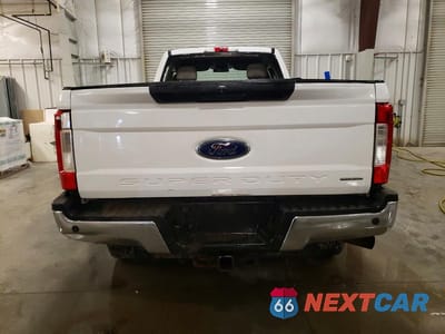 Zdjęcie 6 z 13 samochodu: 2019 FORD F250 SUPER DUTY VIN:1FTBF2B63KEF04181 - miniatura