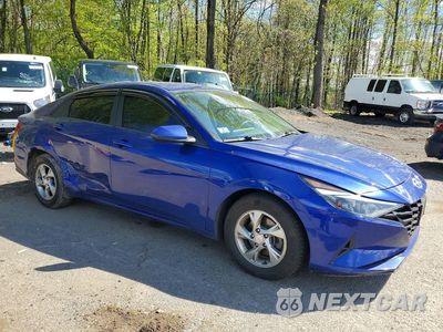 Czwarte zdjęcie samochodu z boku: 2021 HYUNDAI ELANTRA SE VIN:5NPLL4AG6MH020589 - miniatura