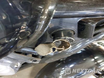 Zdjęcie 8 z 10 samochodu: 2001 YAMAHA VSTAR 1100CC VIN:JYAVP11E21A015585 - miniatura
