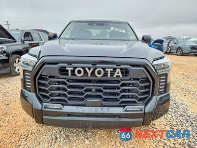 Piąte zdjęcie samochodu w środku: 2024 TOYOTA TUNDRA LIMITED HV VIN:5TFWC5DB7RX045130 - miniatura