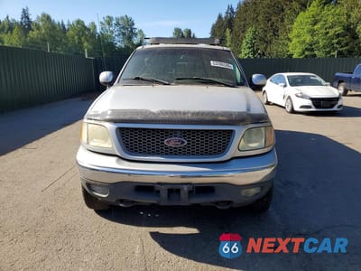 Piąte zdjęcie samochodu w środku: 2001 FORD F150 SUPERCREW VIN:1FTRW08L61KC63202 - miniatura