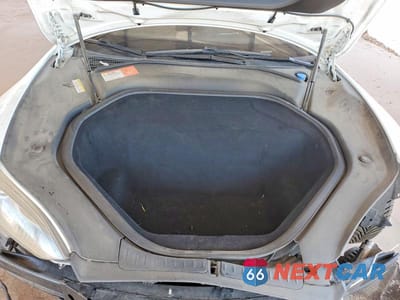 Zdjęcie 11 z 13 samochodu: 2016 TESLA MODEL S VIN:5YJSA1E29GF128870 - miniatura
