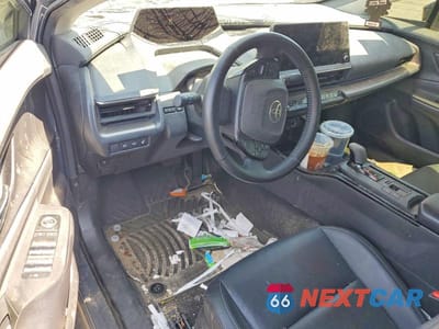 Zdjęcie 8 z 12 samochodu: 2024 TOYOTA PRIUS XLE VIN:JTDACAAU9R3024456 - miniatura