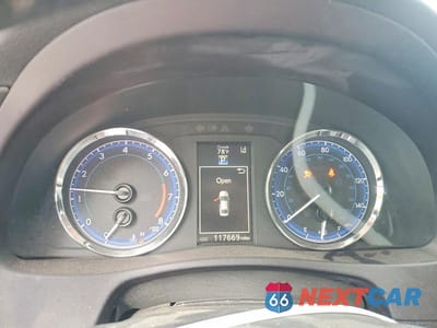 Zdjęcie 9 z 12 samochodu: 2019 TOYOTA COROLLA VIN:5YFBURHE2KP880712 - miniatura
