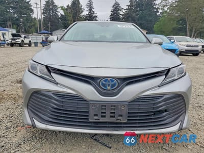 Piąte zdjęcie samochodu w środku: 2020 TOYOTA CAMRY LE VIN:4T1C31AK6LU018568 - miniatura