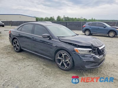 Czwarte zdjęcie samochodu z boku: 2020 VOLKSWAGEN PASSAT R-LINE VIN:1VWMA7A32LC005961 - miniatura