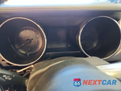 Zdjęcie 9 z 12 samochodu: 2015 FORD MUSTANG VIN:1FA6P8TH5F5361909 - miniatura