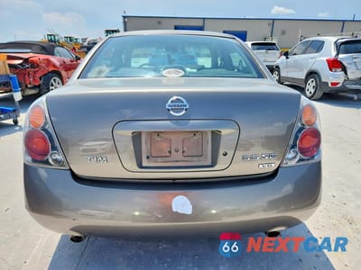 Zdjęcie 6 z 12 samochodu: 2002 NISSAN ALTIMA SE VIN:1N4BL11EX2C103434 - miniatura