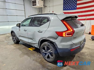 Drugie zdjęcie samochodu z przodu: 2024 VOLVO XC40 CORE VIN:YV4L12UK3R2238022 - miniatura