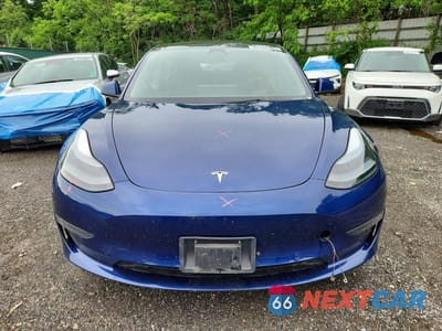 Piąte zdjęcie samochodu w środku: 2022 TESLA MODEL 3 VIN:5YJ3E1EA3NF370499 - miniatura
