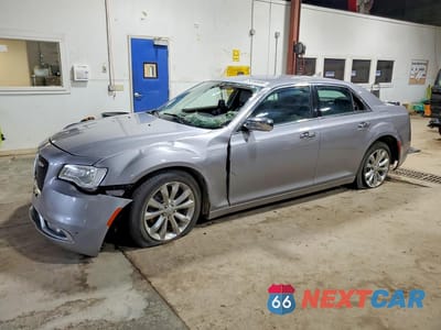 2018 CHRYSLER 300 LIMITED 2C3CCAKG2JH127449 - główne zdjęcie licytacji z USA - miniatura