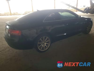 Trzecie zdjęcie samochodu z tyłu: 2011 AUDI A5 PREMIUM PLUS VIN:WAULFAFR0BA081812 - miniatura