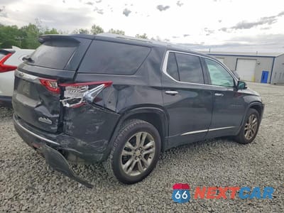 Trzecie zdjęcie samochodu z tyłu: 2020 CHEVROLET TRAVERSE HIGH COUNTRY VIN:1GNEVNKW5LJ244819 - miniatura