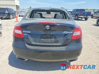 Zdjęcie 6 z 12 samochodu: 2010 SUZUKI KIZASHI SLS VIN:JS2RF9A71A6100148 - miniatura