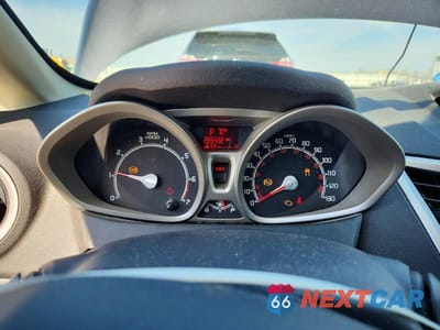 Zdjęcie 9 z 12 samochodu: 2013 FORD FIESTA SE VIN:3FADP4BJ1DM149469 - miniatura