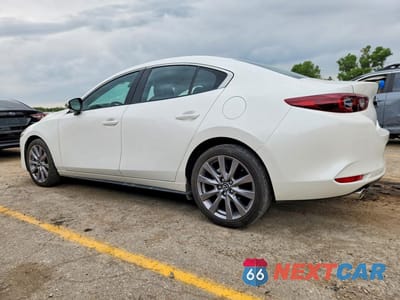 Drugie zdjęcie samochodu z przodu: 2023 MAZDA 3 PREFERRED VIN:3MZBPACM0PM379319 - miniatura