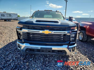 Piąte zdjęcie samochodu w środku: 2025 CHEVROLET SILVERADO K3500 LT VIN:1GB4KTEY6SF173229 - miniatura
