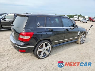 Trzecie zdjęcie samochodu z tyłu: 2010 MERCEDES-BENZ GLK 350 VIN:WDCGG5GB5AF412390 - miniatura