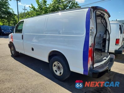 Drugie zdjęcie samochodu z przodu: 2015 CHEVROLET EXPRESS G2500 VIN:1GCWGFCF7F1159867 - miniatura
