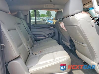Zdjęcie 11 z 14 samochodu: 2018 CHEVROLET SUBURBAN C1500 LT VIN:1GNSCHKC0JR343336 - miniatura