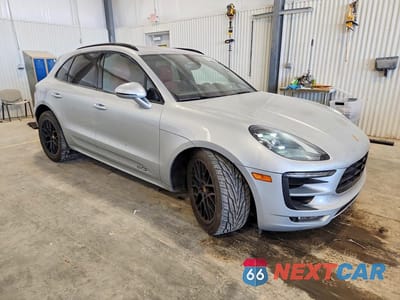 Czwarte zdjęcie samochodu z boku: 2017 PORSCHE MACAN GTS VIN:WP1AG2A57HLB53845 - miniatura