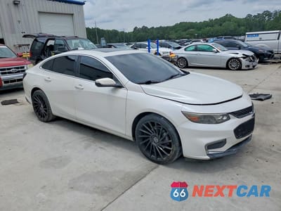 Czwarte zdjęcie samochodu z boku: 2016 CHEVROLET MALIBU LT VIN:1G1ZE5ST1GF178125 - miniatura