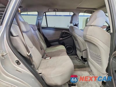 Zdjęcie 11 z 13 samochodu: 2007 TOYOTA RAV4 LIMITED VIN:JTMBK31V375014938 - miniatura