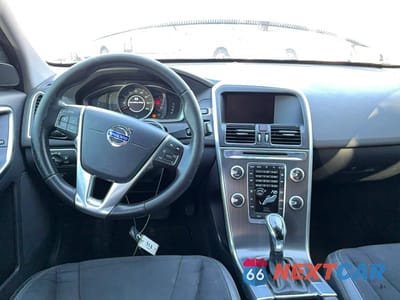 Zdjęcie 9 z 10 samochodu: 2016 VOLVO XC60 T5 VIN:YV440MDJ6G2845538 - miniatura