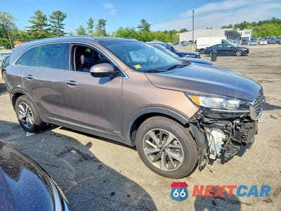 Czwarte zdjęcie samochodu z boku: 2019 KIA SORENTO EX V6 VIN:5XYPHDA59KG499628 - miniatura