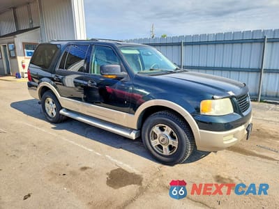 Czwarte zdjęcie samochodu z boku: 2004 FORD EXPEDITION EDDIE BAUER VIN:1FMRU17W84LB53026 - miniatura