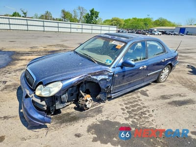 2004 HYUNDAI SONATA GLS KMHWF35H74A003871 - główne zdjęcie licytacji z USA - miniatura