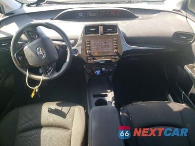 Zdjęcie 8 z 13 samochodu: 2021 TOYOTA PRIUS LE VIN:JTDKAMFU7M3138968 - miniatura
