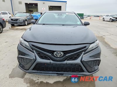 Piąte zdjęcie samochodu w środku: 2024 TOYOTA CAMRY SE VIN:4T1G11AK0RU877803 - miniatura