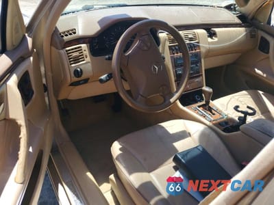 Zdjęcie 8 z 12 samochodu: 2000 MERCEDES-BENZ E 430 VIN:WDBJF83J0YX034544 - miniatura