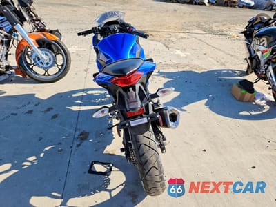 Czwarte zdjęcie samochodu z boku: 2017 KAWASAKI EX300 B VIN:JKAEX8B19HDA38785 - miniatura