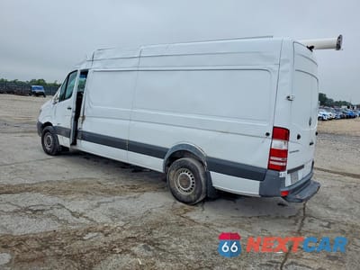 Drugie zdjęcie samochodu z przodu: 2015 MERCEDES BENZ SPRINTER 2500 DELIVERY VAN VIN:WD3PE8DC3FP111087 - miniatura