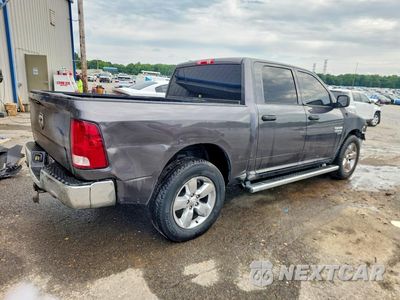 Trzecie zdjęcie samochodu z tyłu: 2019 RAM 1500 CLASSIC TRADESMAN VIN:1C6RR6KT6KS562474 - miniatura