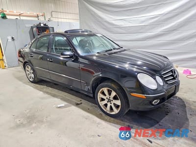 Czwarte zdjęcie samochodu z boku: 2009 MERCEDES-BENZ E 350 4MATIC VIN:WDBUF87X39B439677 - miniatura