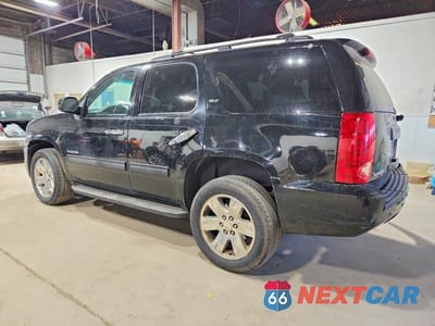Drugie zdjęcie samochodu z przodu: 2013 GMC YUKON SLT VIN:1GKS2CE00DR175433 - miniatura