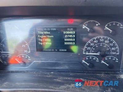 Zdjęcie 8 z 10 samochodu: 2019 VOLVO VN VNL VIN:4V4NC9EH1KN193608 - miniatura