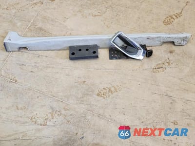 Zdjęcie 12 z 13 samochodu: 2022 GENESIS G70 2.0T VIN:KMTG34TA8NU093949 - miniatura
