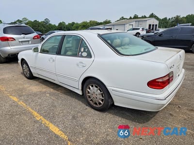 Drugie zdjęcie samochodu z przodu: 2001 MERCEDES-BENZ E 320 VIN:WDBJF65J21B286686 - miniatura