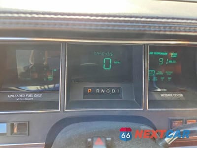 Zdjęcie 9 z 12 samochodu: 1990 LINCOLN TOWN CAR SIGNATURE VIN:1LNCM82F6LY792061 - miniatura